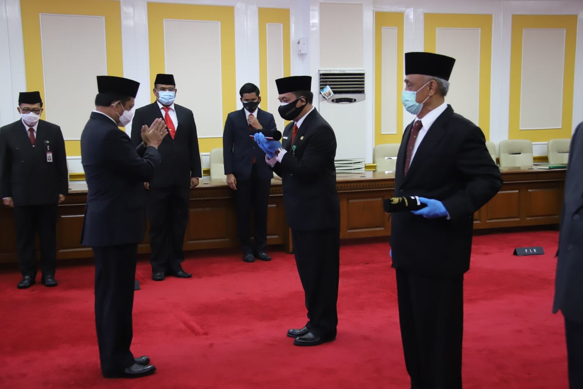 Mendagri Serahkan SK Plt. dan Plh., serta Lantik Pejabat Fungsional Analisis Kebijakan Ahli Utama di Lingkungan Kemendagri
