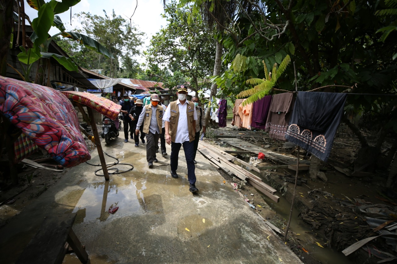 Tinjau Banjir Aceh Utara, Doni Monardo Beri Tiga Arahan Penanganan Bencana