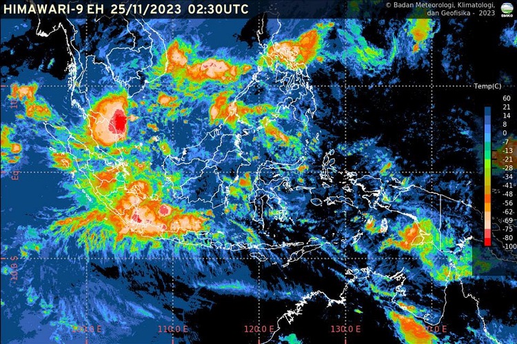 Peringatan Dini BMKG : Waspada! Ada Peningkatan Cuaca Ekstrem Pada 25 November - 1 Desember2023