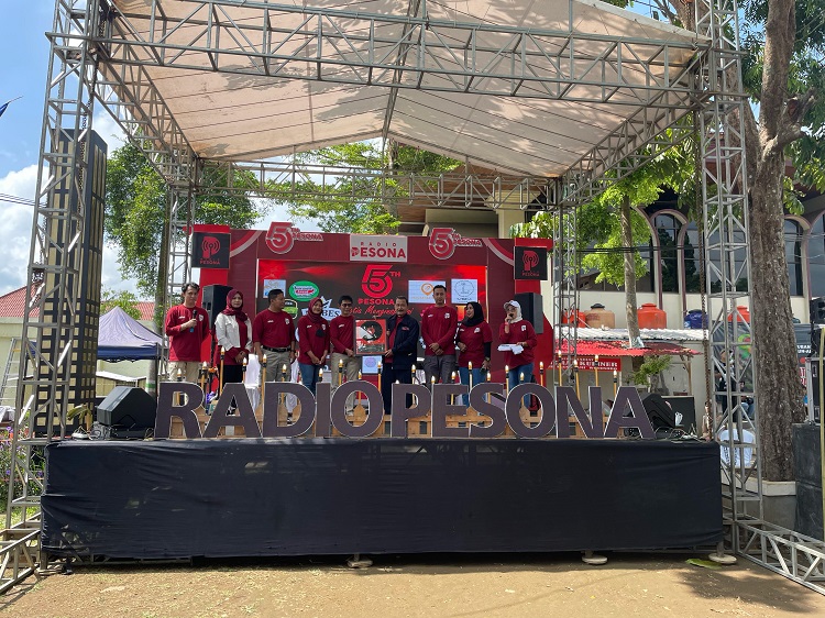 Meriah.. Ratusan Masyarakat Hadiri Puncak HUT Radio Pesona Ke - 55