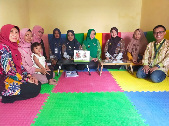 KOMITMEN TURUNKAN STUNTING, TPPS KECAMATAN SLAWI BANGUN RUMAH ANAK SIGAP