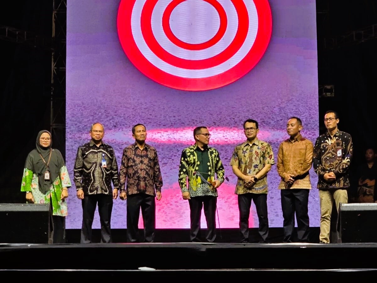 PJ BUPATI TEGAL BUKA PESTA RAKYAT SLAWI AGENG MAHAKARYA 