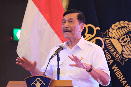 Wamenparekraf: Penerapan e-VOA Diharapkan Tingkatkan Kunjungan Wisman ke Indonesia