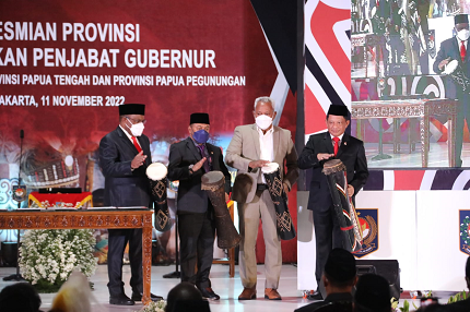 Mendagri: Rangkul Semua Pihak untuk Membangun Stabilitas di 3 DOB Papua