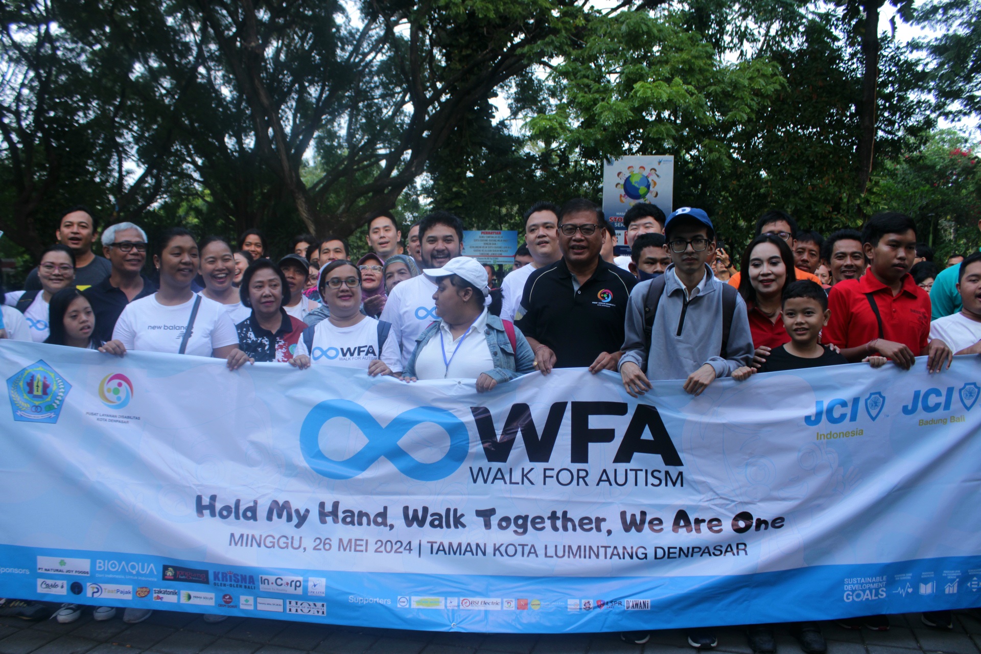 PEMKOT DENPASAR GELAR WALK FOR AUTISM 2024
