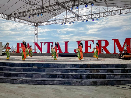 Menparekraf Apresiasi Festival Pantai Jerman Geliatkan Komunitas Kembangkan Wisata Pesisir