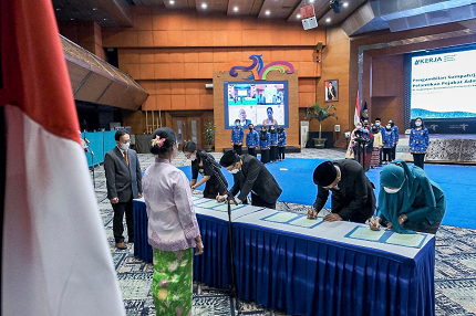 Sesmenparekraf Lantik PNS, Pejabat Administrator, dan Fungsional di Lingkungan Kemenparekraf