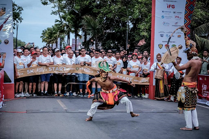 Menparekraf Apresiasi Tingginya Antusiasme Masyarakat dalam Ajang \"IFG Labuan Bajo Marathon 2022\"