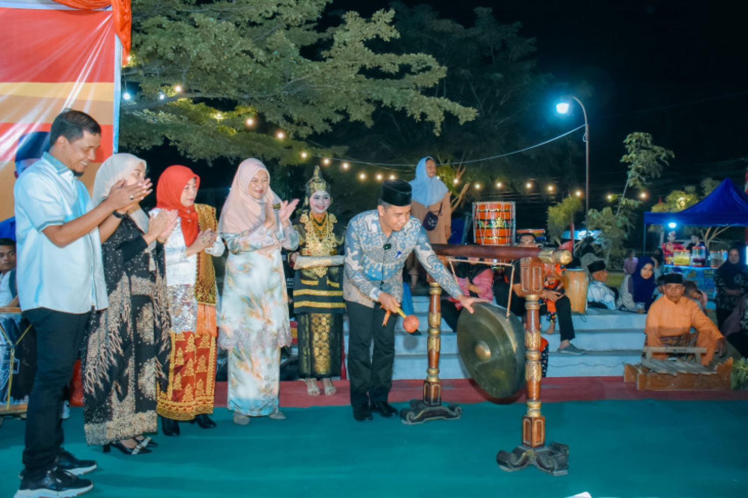SEMARAK HUT KEMERDEKAAN INDONESIA, PJ SEKDA KAMPAR BUKA SECARA RESMI MALAM PERGELARAN SENI BUDAYA