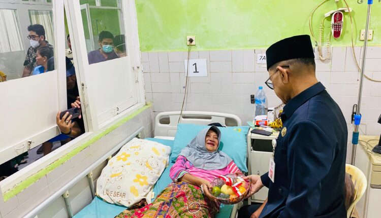 MAKNAI HUT RI KE-79, SEKDA KOTABARU KUNJUNGI RSUD PANGERAN JAYA SUMITRA