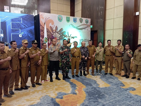 BUPATI KUTAI TIMUR HADIRI RAKOR FORKOPIMDA SE-KALTIM
