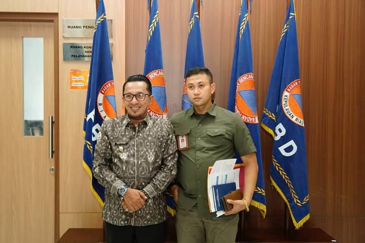 STATUS GUNUNG MARAPI MENINGKAT, BUPATI EKA PUTRA SAMPAIKAN KONDISI TERKINI KE BNPB