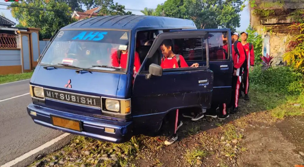 ANGKUTAN GRATIS UNTUK PELAJAR SLTP DI MAGETAN MENDAPAT RESPON POSITIF