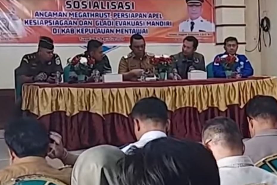 SOAL RETRIBUSI SURFING, PEMKAB KEPULAUAN MENTAWAI DINILAI PLIN-PLAN