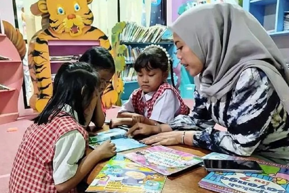 DI MUSIM LIBURAN, PENGUNJUNG PERPUSTAKAAN KOTA MAGELANG MENINGKAT