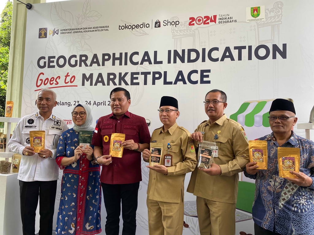 KOPI ARABIKA MAGELANG DIDORONG PROMOSI LEWAT MARKETPLACE