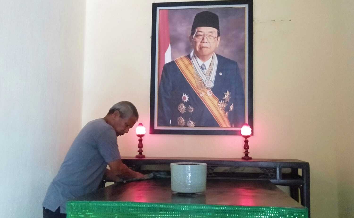 KELENTENG TUA HOK AN KIONG MUNTILAN MILIKI RUANG ALTAR GUS DUR