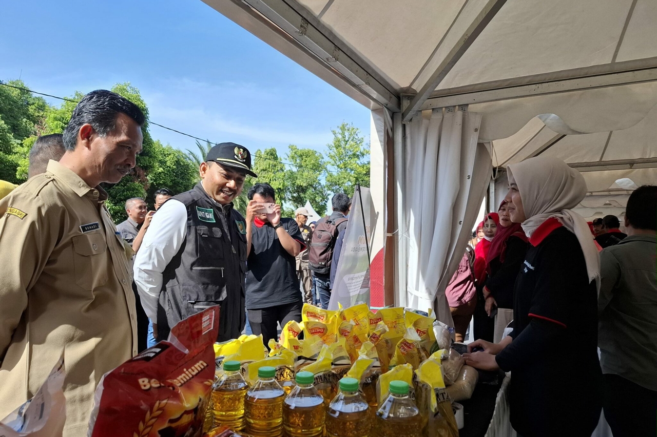NGAWI GELAR GERAKAN PANGAN MURAH