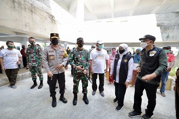 Forkopimda Jatim Cek Vaksinasi Berbasis Kampus di ITS dan Unesa