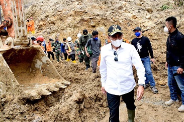 [Update] - Longsor Tapanuli Selatan, Tim Gabungan Kembali Temukan Dua Korban Anggota Keluarga