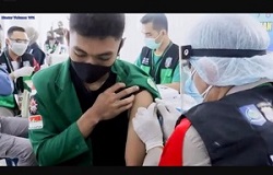 Menparekraf: Vaksinasi Jadi Kunci untuk Bangkit dan Menang Lawan Pandemi COVID-19