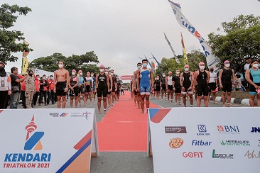 Menparekraf Harapkan Kendari Triathlon 2021 Jadi Pemantik Kebangkitan Sport Tourism Tanah Air