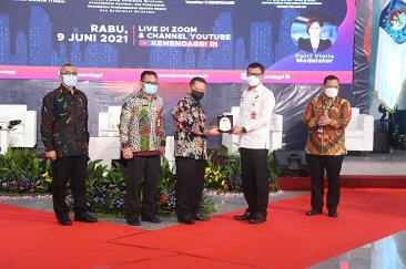 REFORMASI BIROKRASI PEMDA KUNCI KEBERHASILAN PEMBANGUNAN