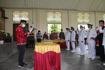 Resmi, Hari Ini Bupati Mentawai Lantik 8 Kepala Desa Baru