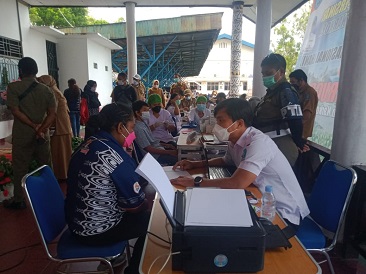 Pemkab Jayapura Gelar Vaksinasi Massal Bagi ASN. Bupati Jayapura: Seluruh Pegawai Wajib untuk Divaksin