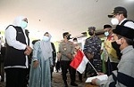 Percepat Vaksinasi di Wilayah Aglomerasi Malang Raya, Gubernur Khofifah Tinjau Vaksinasi di Stadion Gajayana dan Ponpes Sabilurrosyad Malang