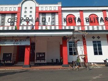 Manfaatkan PPKM Darurat, Dispora Kota Blitar Perbaiki Sejumlah Fasilitas Olahraga