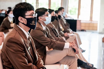 Menparekraf Ajak Mahasiswa Ikut Kembangkan Ekonomi Syariah Buka Lapangan Kerja