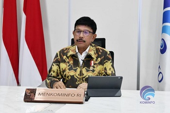 Terapkan Digitalisasi Perizinan, Menkominfo: Tahun 2020 PNBP Capai Rp 25,5 T