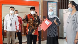 Walikota Blitar Kucurkan Bantuan BPUM Kepada Ratusan Pelaku Usaha Mikro