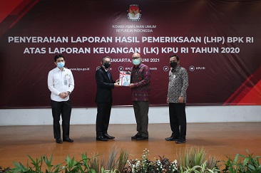 KPU MERAIH OPINI WAJAR TANPA PENGECUALIAN (WTP) DARI BPK RI ATAS LAPORAN KEUANGAN KPU TAHUN 2020
