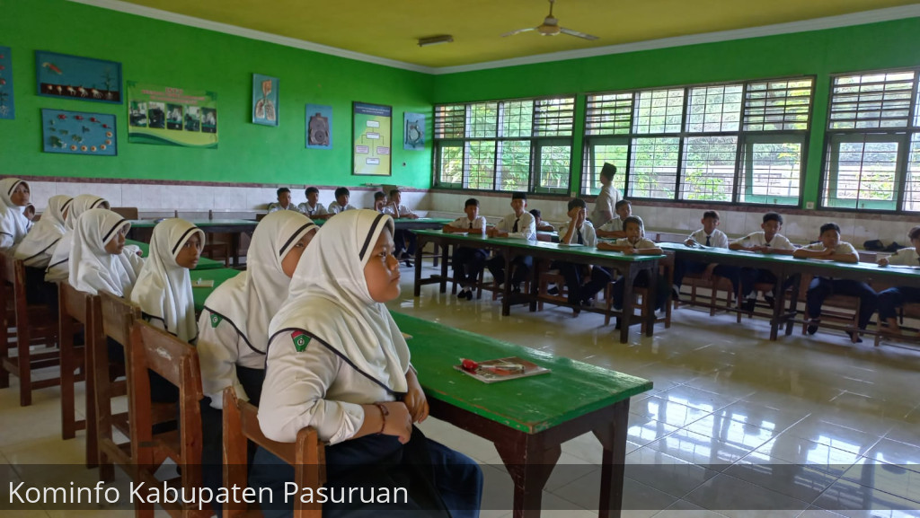 MASIH BANYAK SMP NEGERI DI KABUPATEN PASURUAN KEKURANGAN MURID