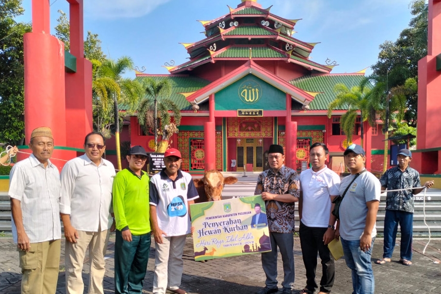 100 KAMBING DAN 15 SAPI SUDAH DISALURKAN KE PONPES DAN MASJID DI KABUPATEN PASURUAN