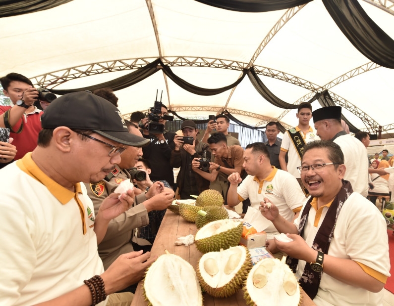 PEMKAB PASURUAN KEMBALI GELAR FESTIVAL DURIAN