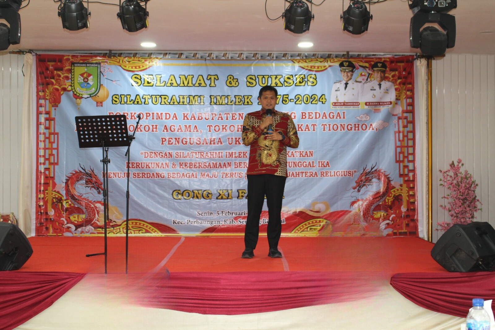 DI PERAYAAN IMLEK 2575, TOKOH MASYARAKAT TIONGHOA PUJI KEPEMIMPINAN BUPATI DAN WABUP SERGAI