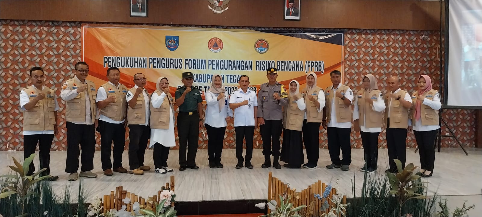 PJ BUPATI TEGAL KUKUHKAN PENGURUS FORUM PENGURANGAN RESIKO BENCANA