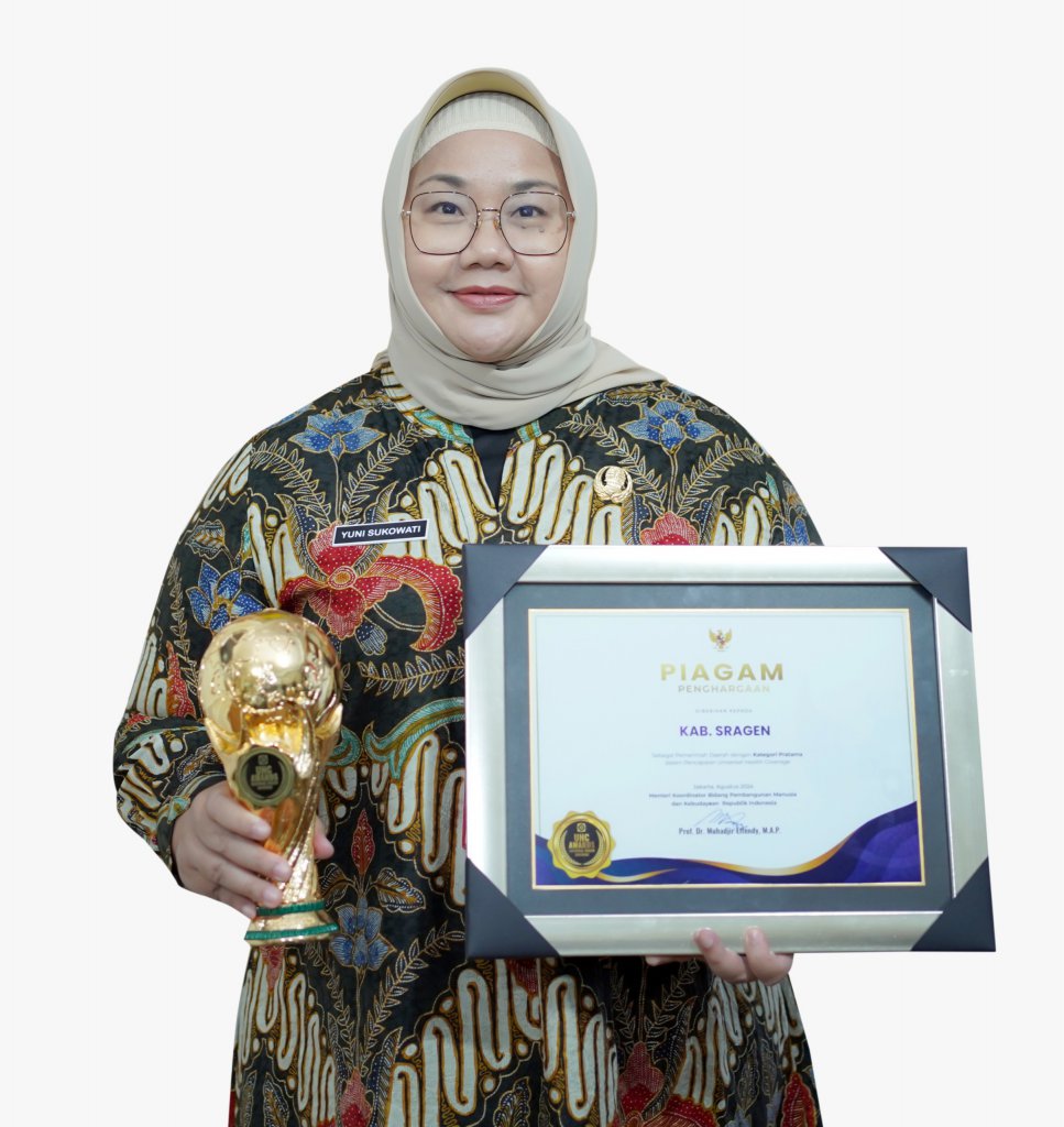 BUPATI SRAGEN RAIH UNIVERSAL HEALTH COVERAGE AWARD 2024