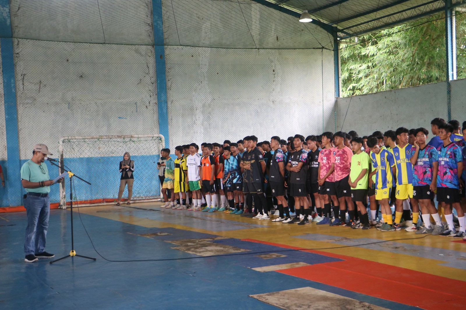 PJ BUPATI TANAH LAUT BERI HADIAH TAMBAHAN UNTUK TURNAMEN FUTSAL SLTA