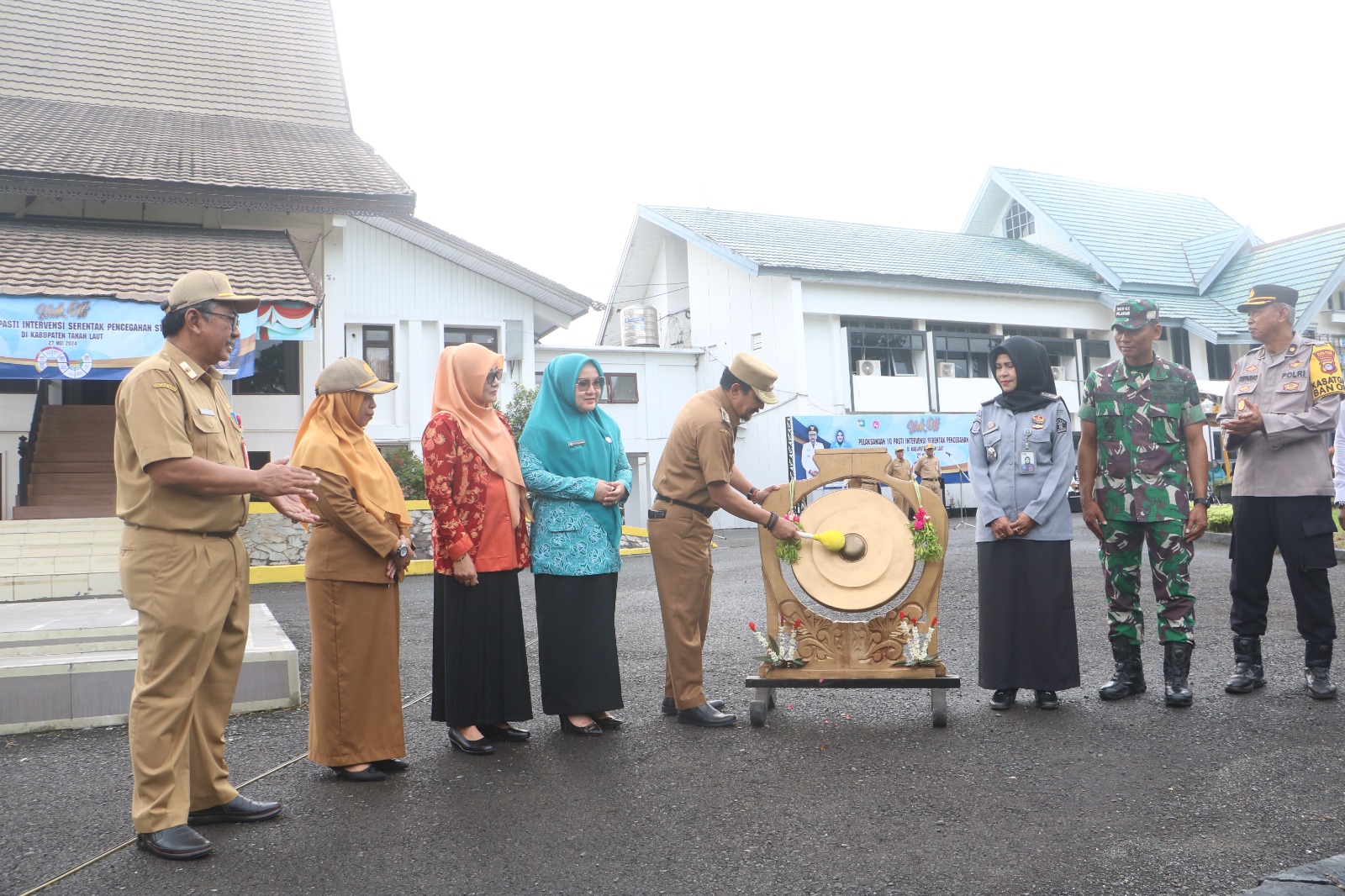 PEMKAB TANAH LAUT MULAI AKSI INTERVENSI SERENTAK TURUNKAN STUNTING