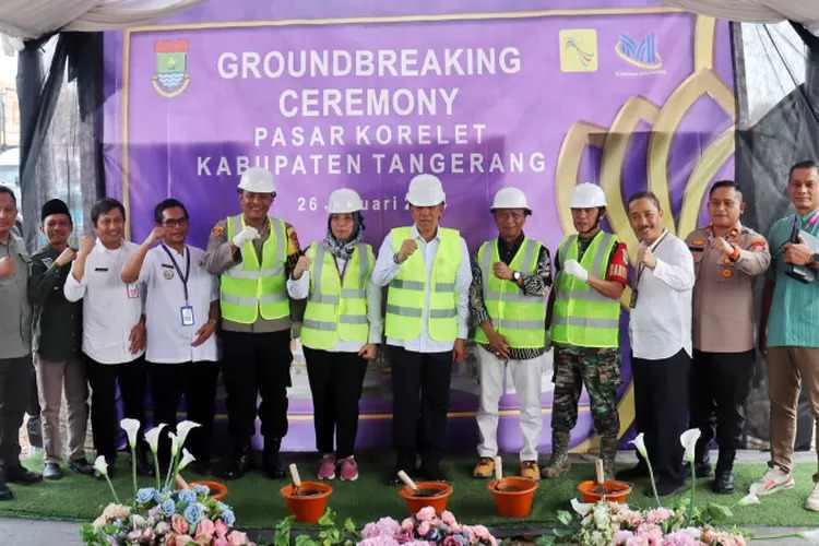 PJ BUPATI TANGERANG LAKUKAN GROUND BREAKING PASAR KORELET
