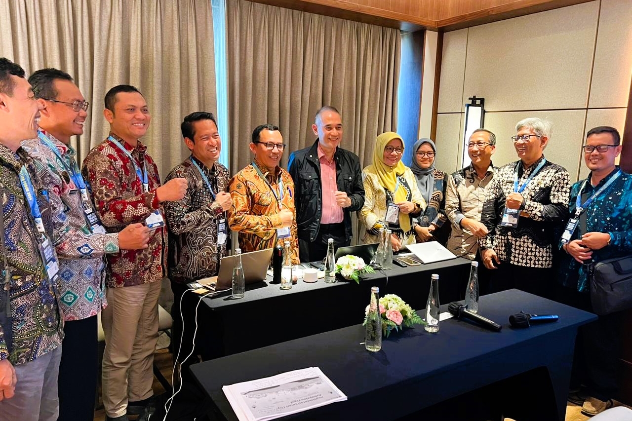 PEMERINTAH PUSAT APRESIASI IMPLEMENTASI PROGRAM SMART CITY DI KABUPATEN TEGAL