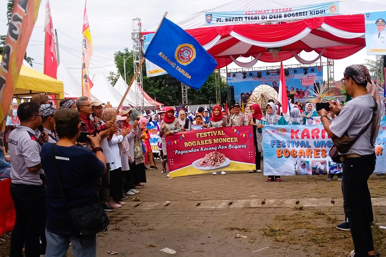 FESTIVAL BOGARES MONCER MERIAHKAN TILIK DESA 2024