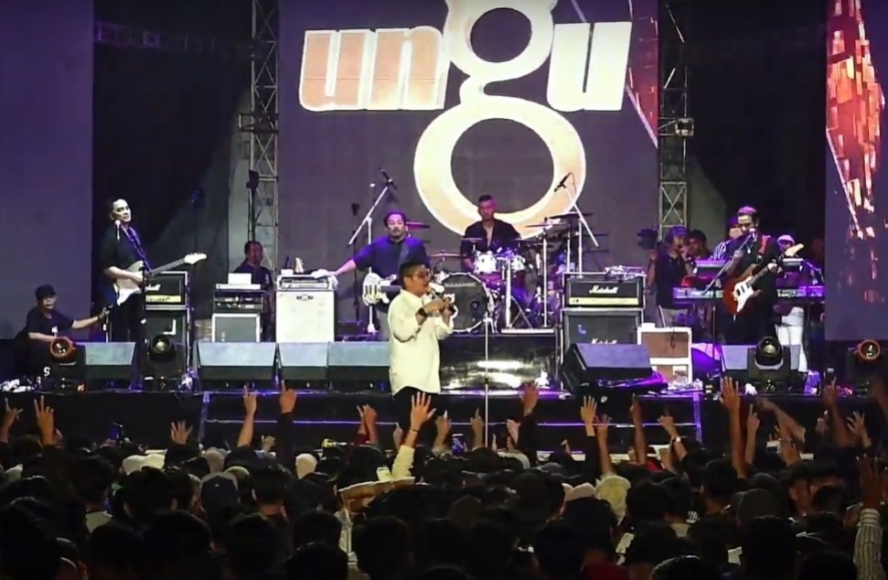 UNGU BAND MENGGUNCANG PUNCAK HARI JADI KE-423 KABUPATEN TEGAL
